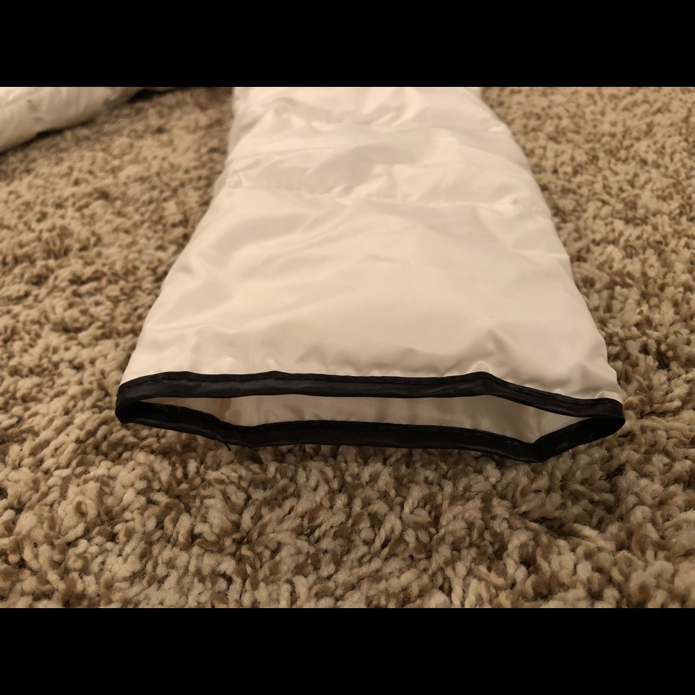 Brand New White Jacket - Picture 4 of 4